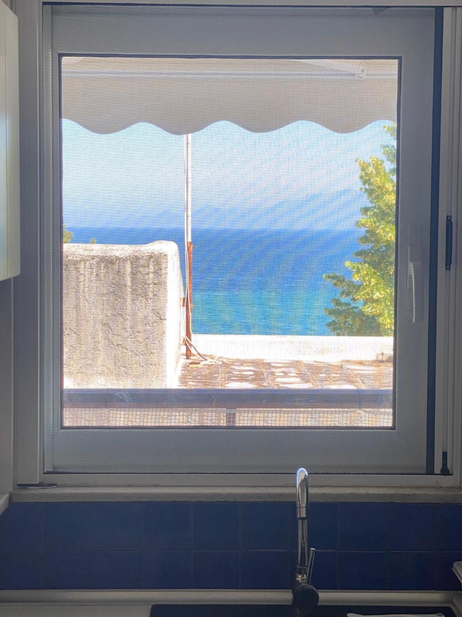 Irini Seaside Apartment Palaiontsiflikion Exterior foto